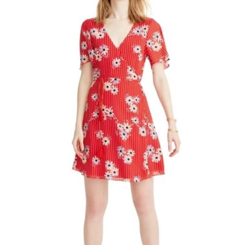 Maidwell red spring/summer dress striped with daisies pho wrap easy fun size 8